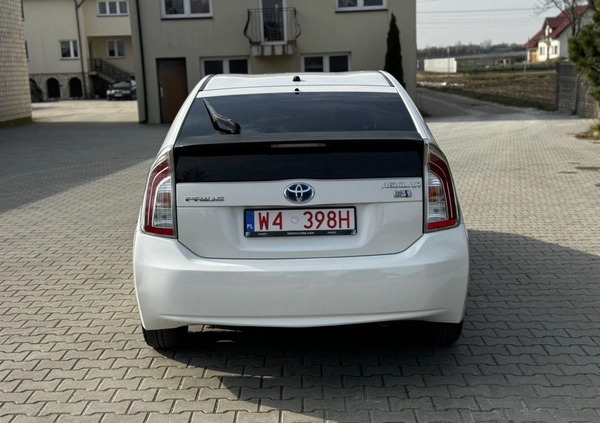 Toyota Prius cena 49999 przebieg: 147000, rok produkcji 2015 z Raszków małe 529